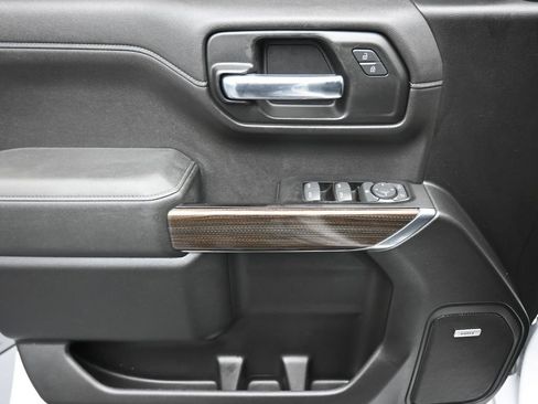 Used 2019 Chevrolet Silverado 1500 RST image 10