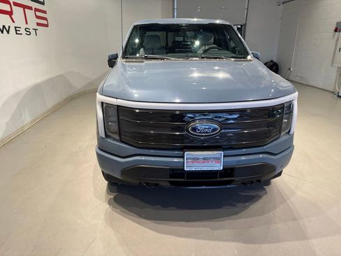 Used 2023 Ford F150 Lightning Platinum AWD/4WD image 9