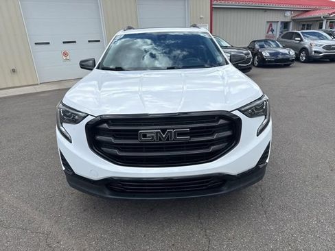 Used 2020 GMC Terrain SLE w/ Driver Convenience Package AWD/4WD image 8