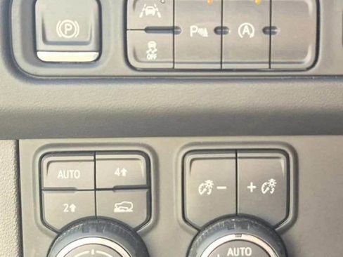 Used 2024 Chevrolet Tahoe LT image 27