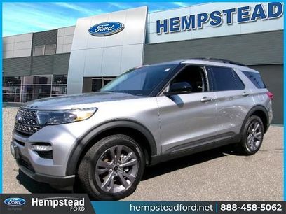 Certified 2023 Ford Explorer XLT w/ Equipment Group 202A