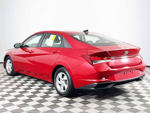Used 2022 Hyundai Elantra SE w/ Cargo Package image 7