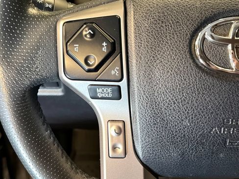 Used 2020 Toyota 4Runner SR5 Premium w/ Moonroof Package AWD/4WD image 10