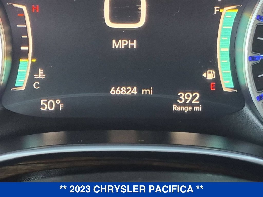 Used 2023 Chrysler Pacifica Limited FWD image 22