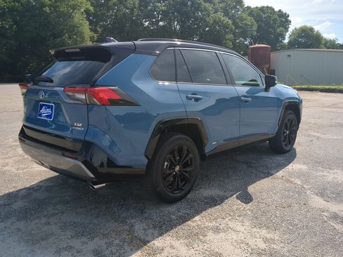 Used 2024 Toyota RAV4 XSE w/ Weather Package AWD/4WD image 3