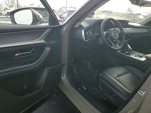 Certified 2025 MAZDA CX-70 Plug-In Hybrid w/ Premium Pkg image 11