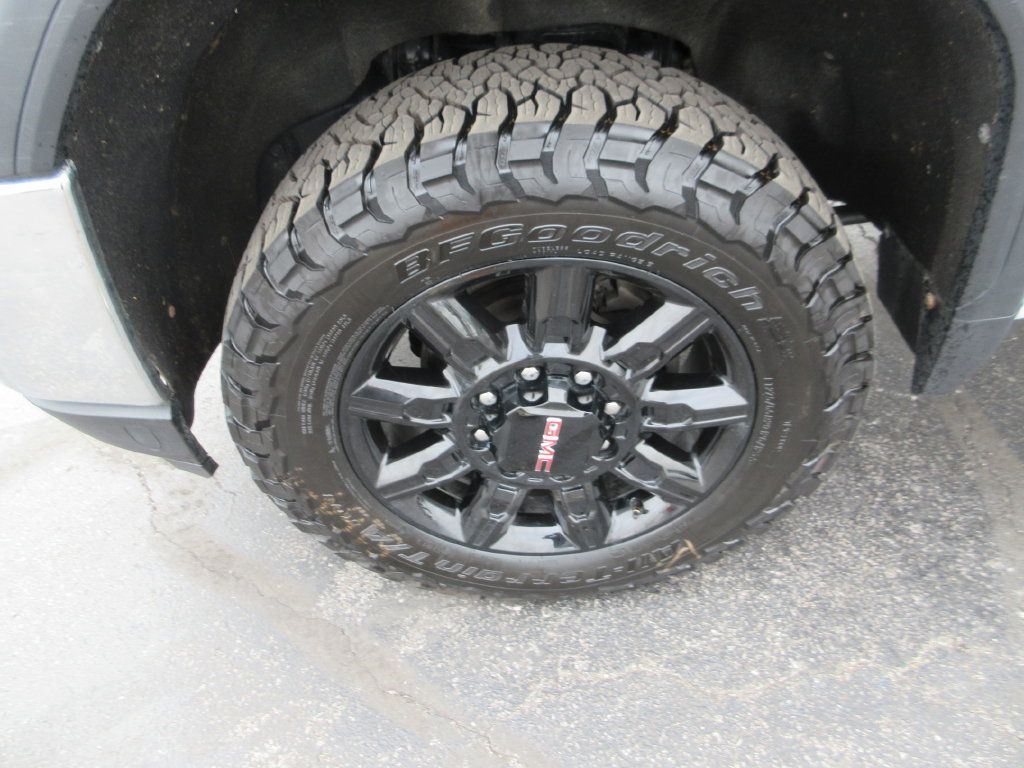 Used 2021 GMC Sierra 2500 SLE w/ X31 Off-Road Package AWD/4WD image 13