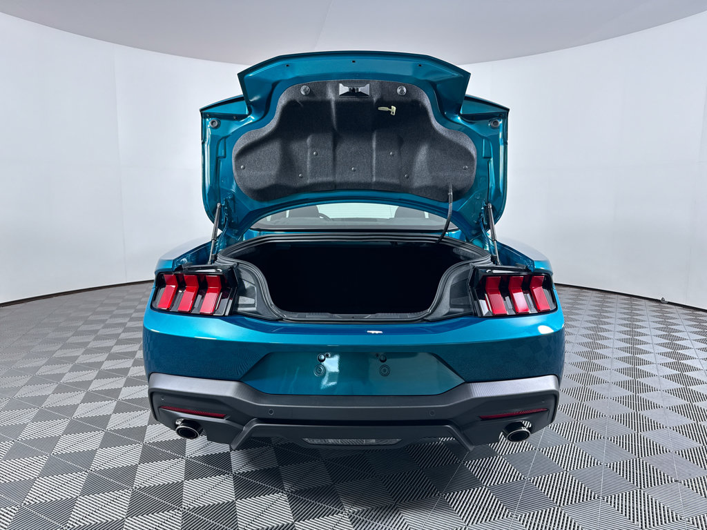 Used 2026 Ford Mustang Coupe RWD image 9