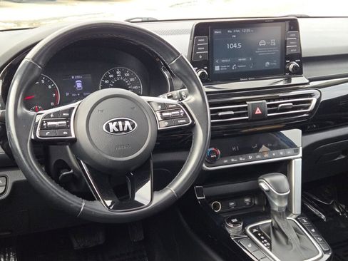 Used 2021 Kia Seltos EX image 20