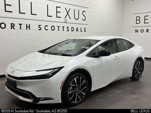 Used 2023 Toyota Prius Prime FWD image 7