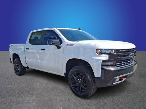 Used 2021 Chevrolet Silverado 1500 LT Trail Boss w/ Convenience Package II AWD/4WD image 3