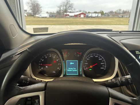 Used 2016 Chevrolet Equinox LT w/ Convenience Package image 8