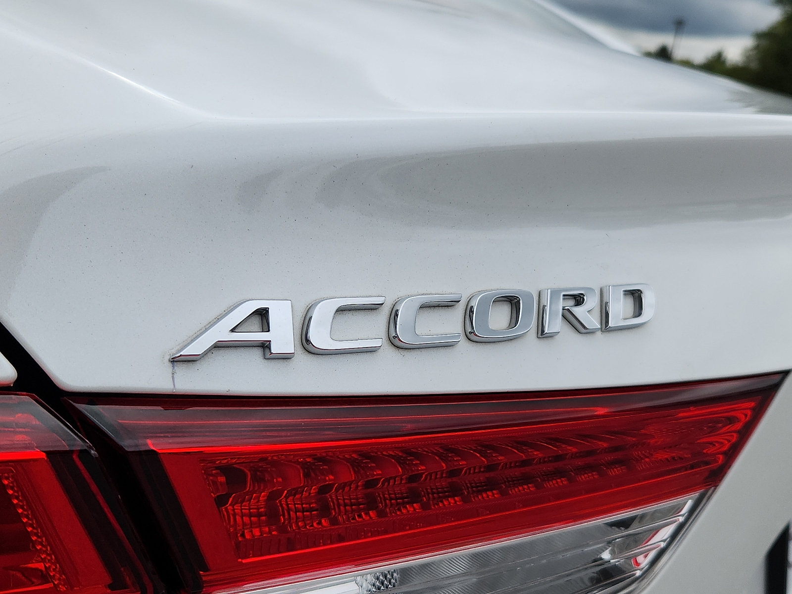 Used 2022 Honda Accord EX-L image 32