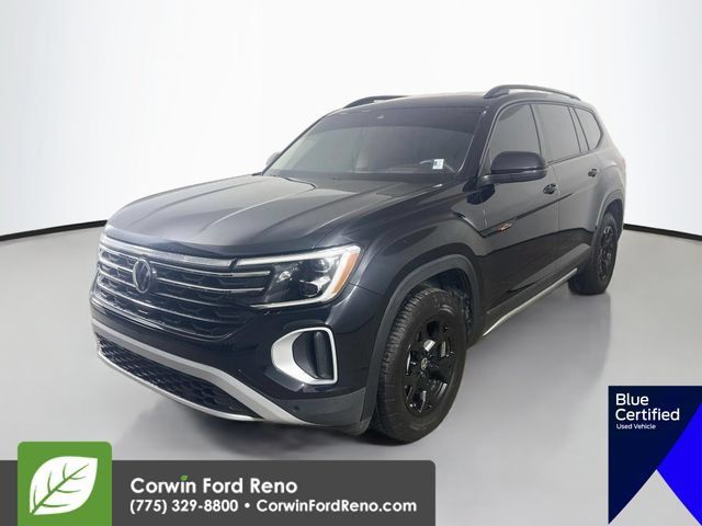 Used 2024 Volkswagen Atlas Peak Edition SEL AWD/4WD image 4