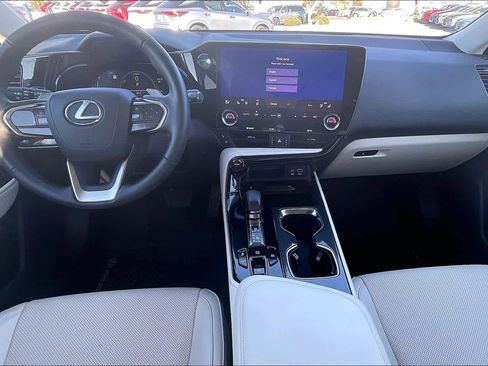 Used 2025 Lexus NX 300h AWD w/ Luxury Package image 15