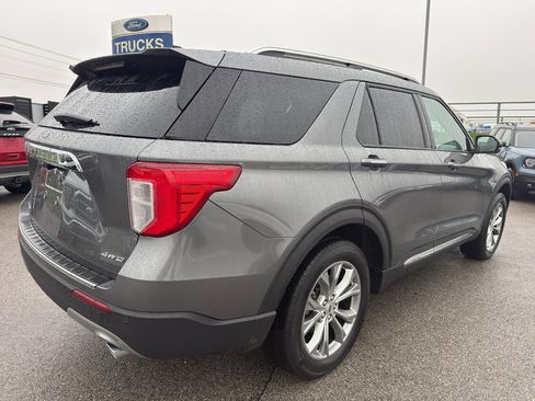 Certified 2023 Ford Explorer Limited w/ Equipment Group 301A image 5