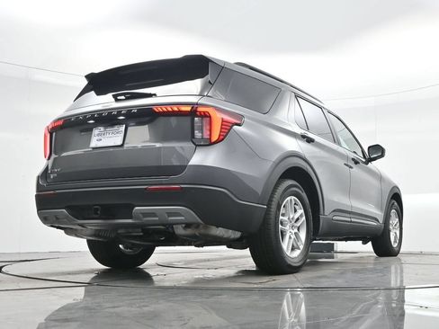 New 2026 Ford Explorer Active w/ Active Comfort Package RWD image 41