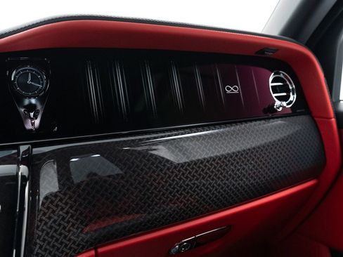 New 2025 Rolls-Royce Cullinan Black Badge w/ Leather Finishing Pack image 50