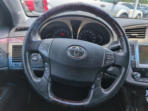 Used 2011 Toyota Avalon Limited FWD image 15