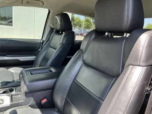 Used 2021 Toyota Tundra SR5 w/ SR5 Leather Package AWD/4WD image 16