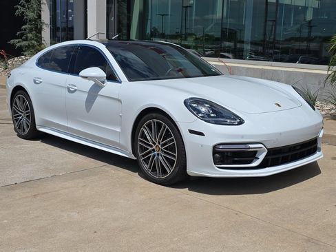 Certified 2023 Porsche Panamera 4 AWD/4WD image 9