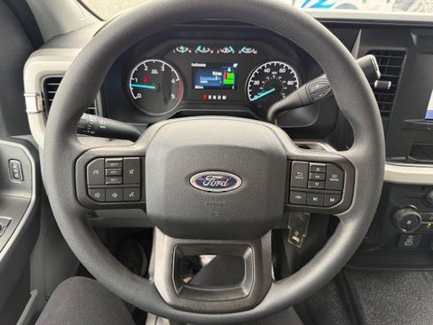 New 2025 Ford F250 XLT image 18