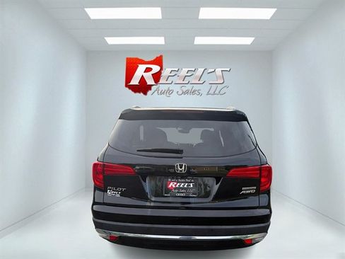 Used 2018 Honda Pilot Touring image 36