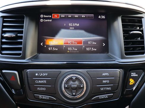 Used 2020 Nissan Pathfinder S FWD image 51