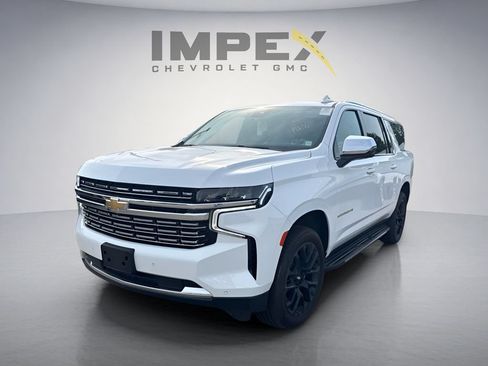 Used 2024 Chevrolet Suburban Premier w/ Premium Package AWD/4WD image 1