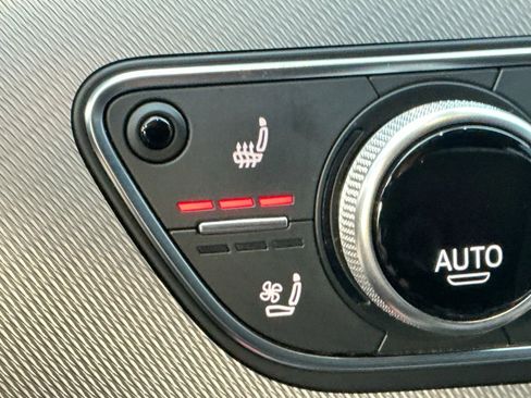 Used 2018 Audi A4 2.0T Premium Plus w/ Premium Plus Package image 31