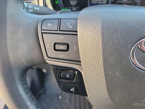 Used 2025 Toyota Camry XSE AWD/4WD image 23