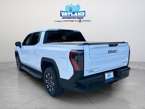 Used 2026 GMC Sierra EV Elevation AWD/4WD image 3