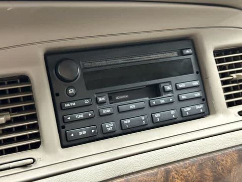 Used 2005 Mercury Grand Marquis GS RWD image 22