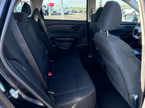Used 2024 Nissan Rogue S AWD/4WD image 16