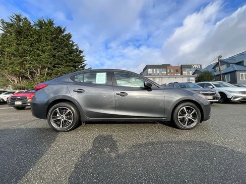 Used 2014 MAZDA MAZDA3 i Sport image 9