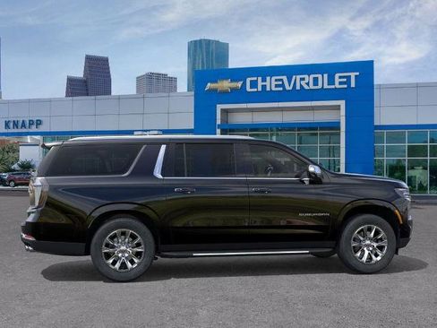 New 2026 Chevrolet Suburban Premier image 5
