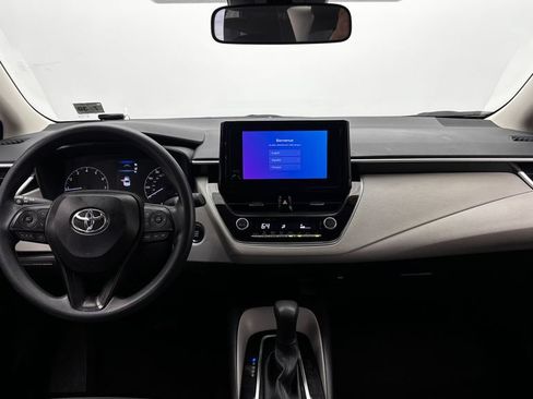 Used 2025 Toyota Corolla LE w/ LE Premium Package FWD image 28