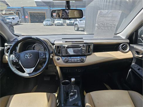 Used 2015 Toyota RAV4 Limited AWD/4WD image 5