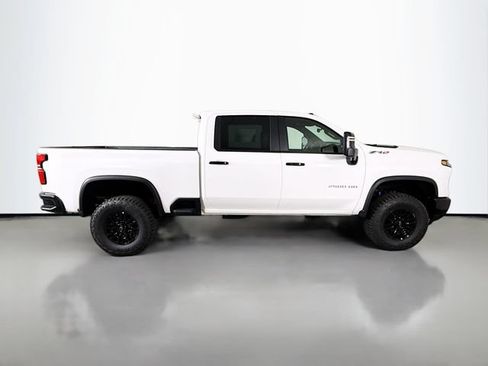 New 2026 Chevrolet Silverado 2500 ZR2 AWD/4WD image 10