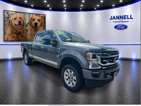 Used 2022 Ford F250 Platinum w/ FX4 Off-Road Package AWD/4WD image 3
