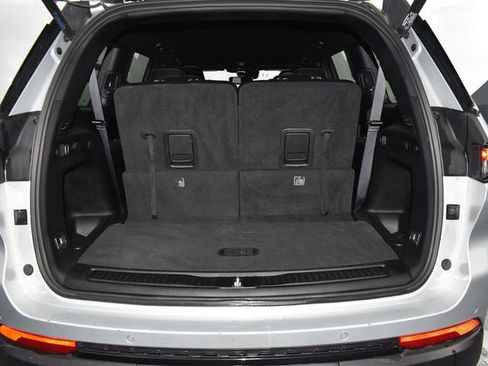 Used 2024 Jeep Grand Cherokee L Laredo image 39