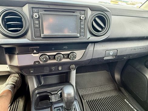 Used 2019 Toyota Tacoma SR RWD image 12