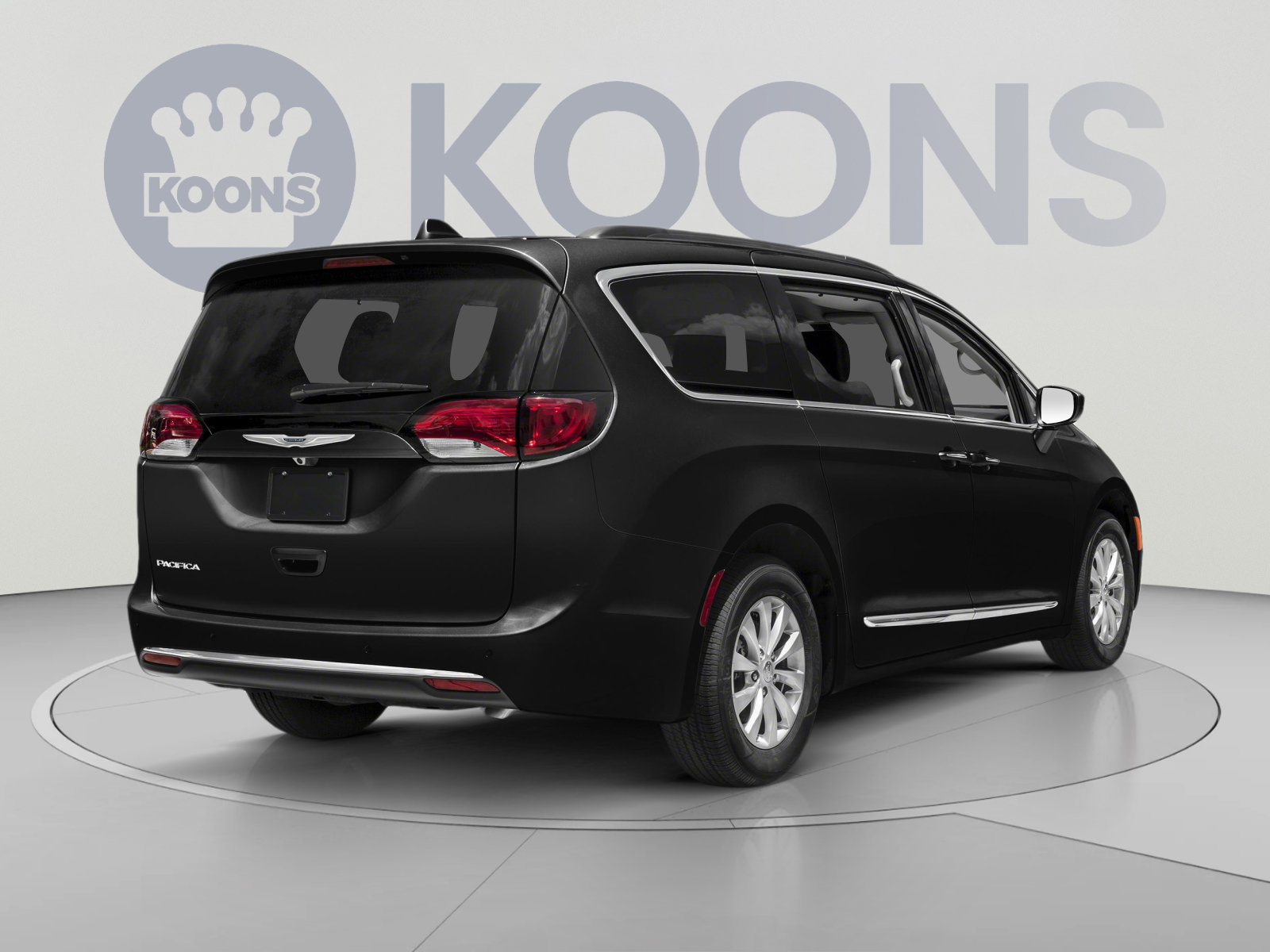 Used 2018 Chrysler Pacifica Touring-L FWD image 2