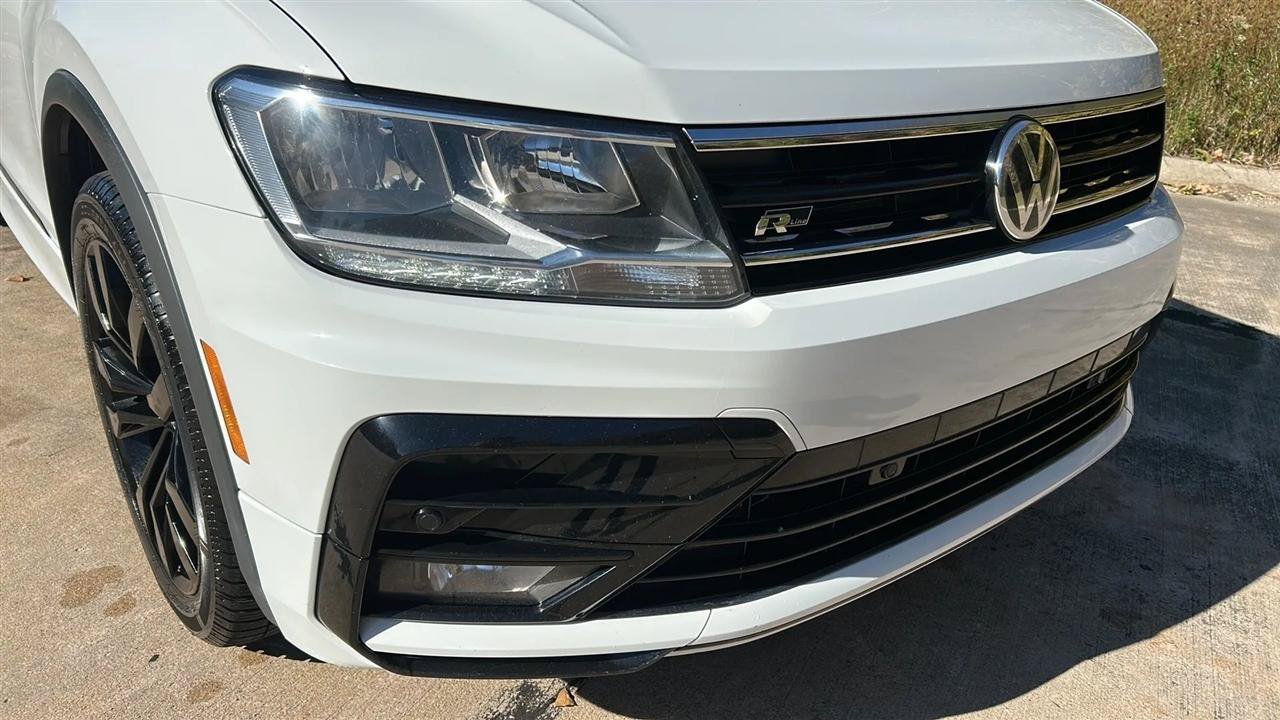 Used 2021 Volkswagen Tiguan SE R-Line AWD/4WD image 2