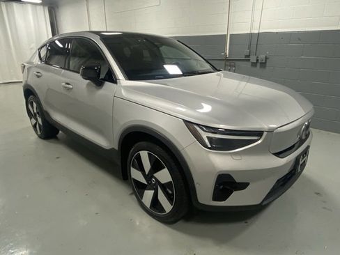 Used 2023 Volvo C40 P8 Recharge Ultimate w/ Protection Package Premier image 4