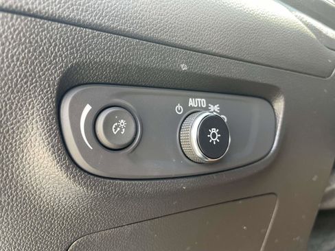 Used 2024 Buick Encore GX Preferred FWD image 17