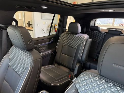Used 2026 GMC Acadia Denali w/ Super Cruise Package AWD/4WD image 16