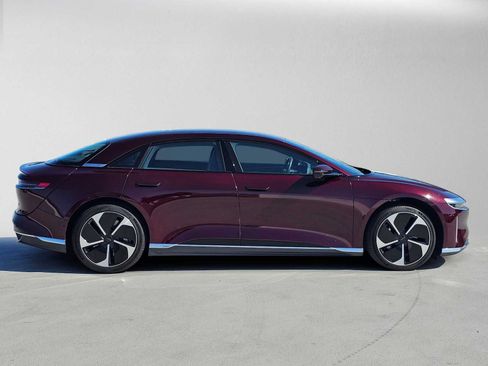 Used 2025 Lucid Air Touring AWD/4WD image 2