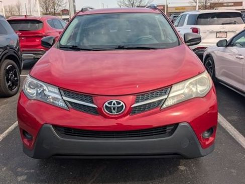 Used 2013 Toyota RAV4 LE image 2