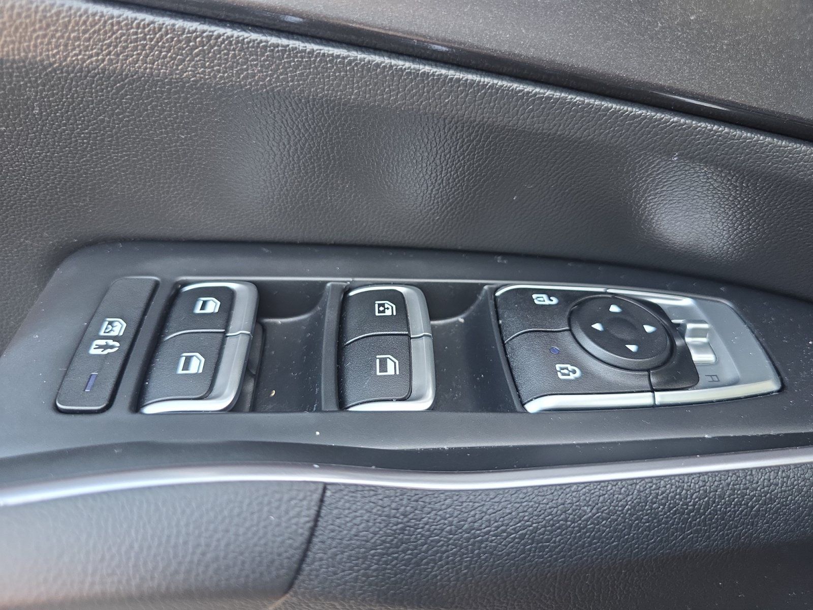 Certified 2023 Kia Sorento LX FWD image 26